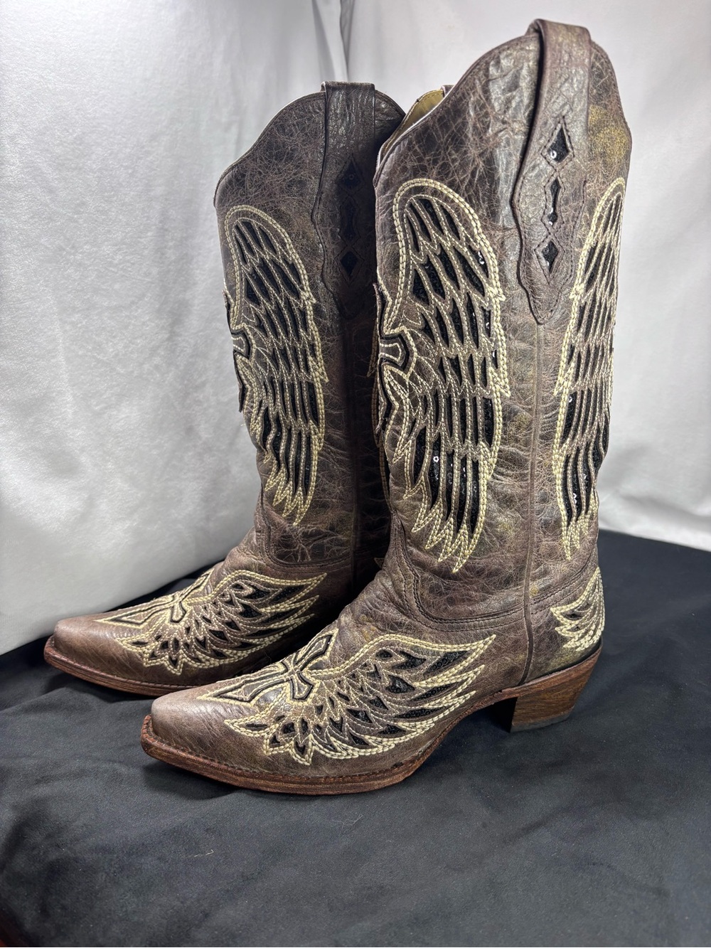 Corral Women’s Sequin Wing & Cross Inlay Western Boots Square Toe Women’s Sz 7.5 - Picture 6 of 10